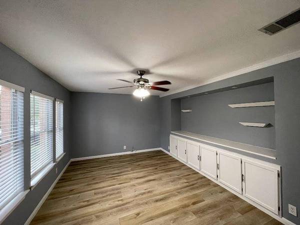 1825 Red Rock DR, Round Rock, TX 78665