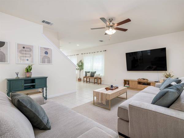 203 Combe DR, Hutto, TX 78634