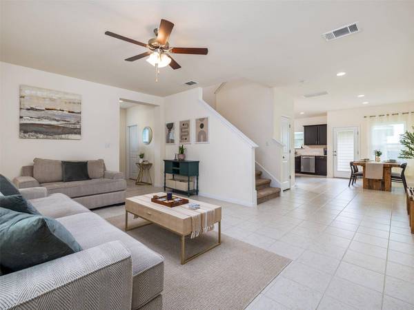 203 Combe DR, Hutto, TX 78634
