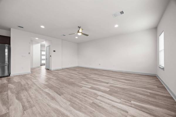 8324 Mimi LN, Austin, TX 78724