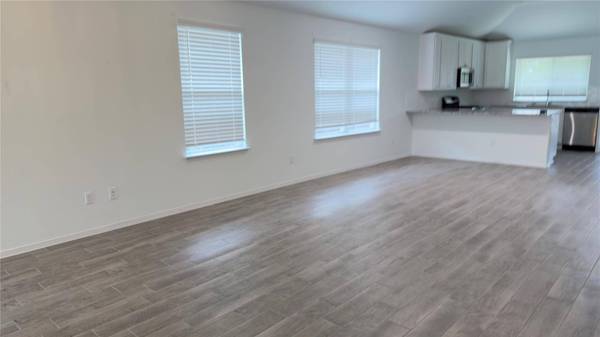 128 Riverhill DR, Georgetown, TX 78628