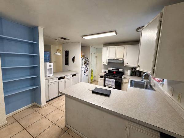 1210 Delano ST, Austin, TX 78721