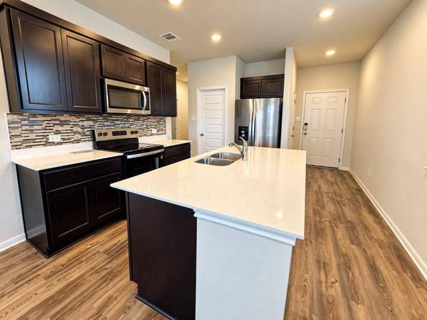 213 Escape WAY, Jarrell, TX 76537