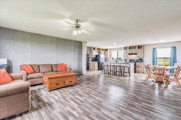 125 Sun View RD, Bertram, TX 78605