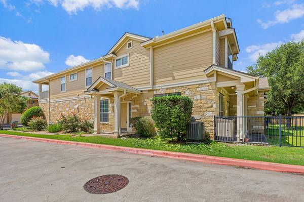 16100 S Great Oaks DR #1302, Round Rock, TX 78681
