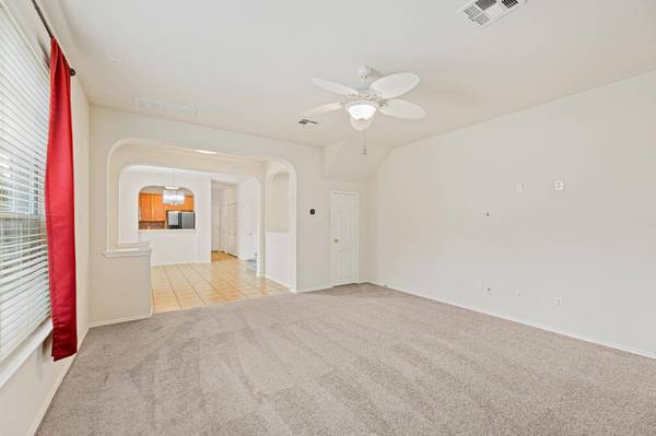 16100 S Great Oaks DR #1302, Round Rock, TX 78681
