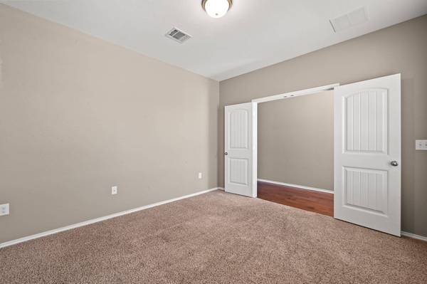 6812 Ondantra BND, Austin, TX 78744