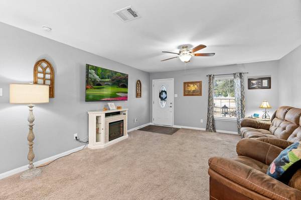 100 Wincliff CV #13D, Jarrell, TX 76537