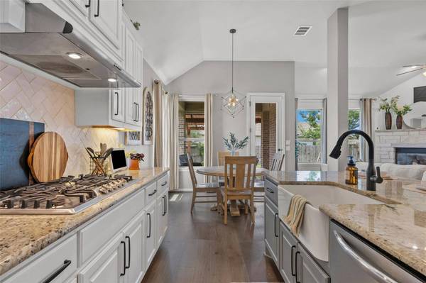 1012 Discovery Well DR, Liberty Hill, TX 78642