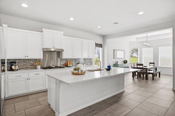 192 Raptor Beak WAY, Cedar Creek, TX 78612