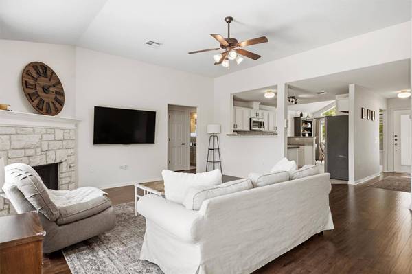 16804 Gravesend RD, Pflugerville, TX 78660