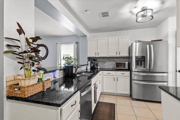 12609 Campana DR, Del Valle, TX 78617