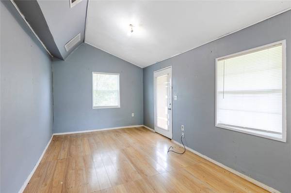 310 E Parsons ST, Manor, TX 78653