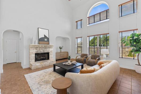 2704 Covington PL, Round Rock, TX 78681