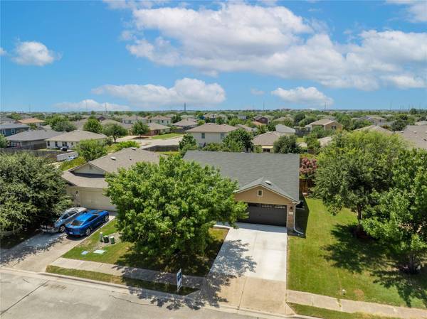 303 Almquist ST, Hutto, TX 78634