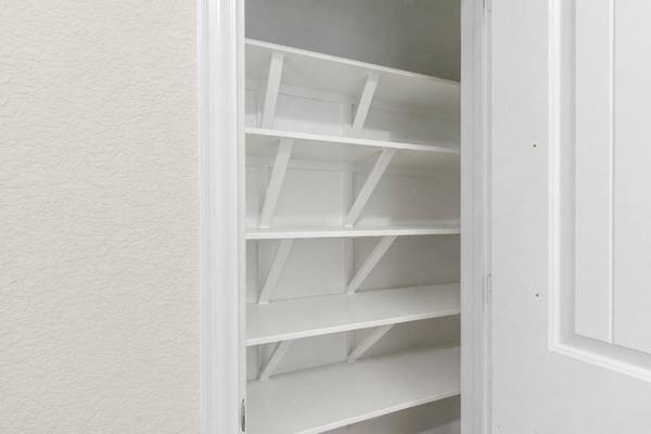 4017 Darryl ST, Round Rock, TX 78681