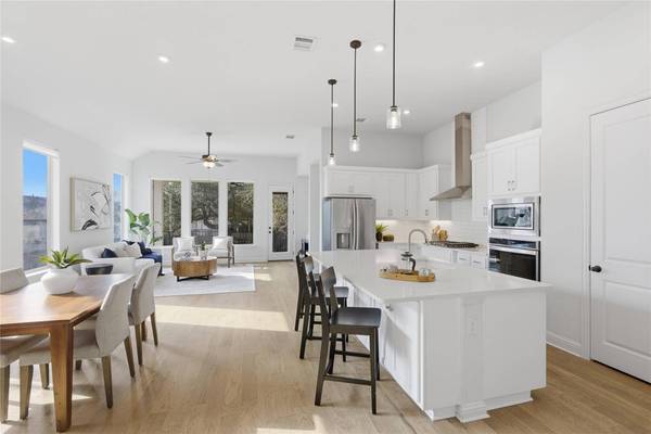 225 Diamondback DR, Georgetown, TX 78628