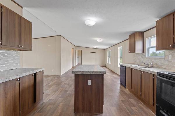 178 Ponderosa LOOP, Paige, TX 78659