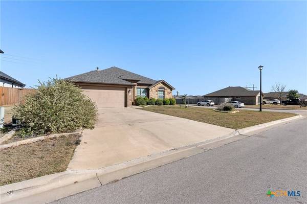 1847 Broken Shoe TRL, Temple, TX 76502