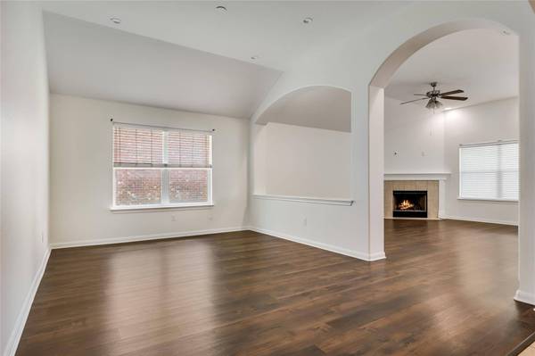 100 Barn Owl LOOP, Leander, TX 78641
