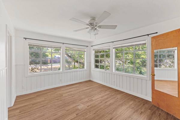 108 W Austin ST #B, Kyle, TX 78640