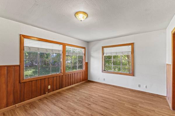 108 W Austin ST #B, Kyle, TX 78640