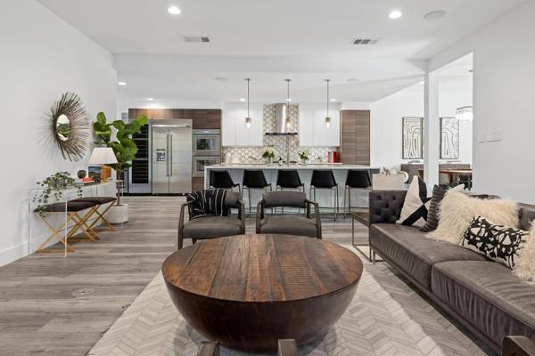 6103 Twin Ledge DR, Austin, TX 78731