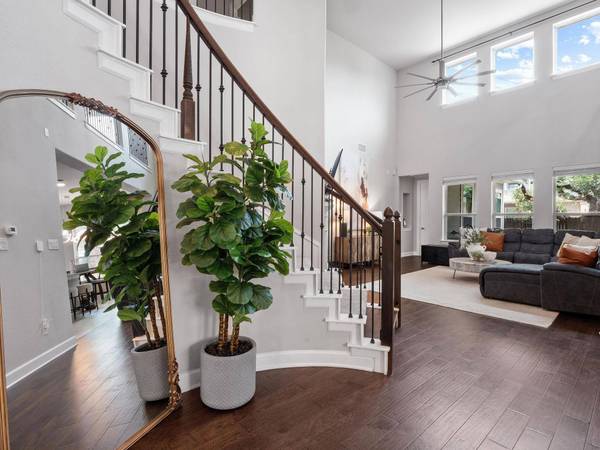 116 Claiborne Lake LN, Georgetown, TX 78628