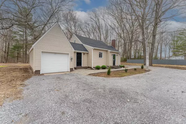 44 Rich Road, Pomfret, CT 06230