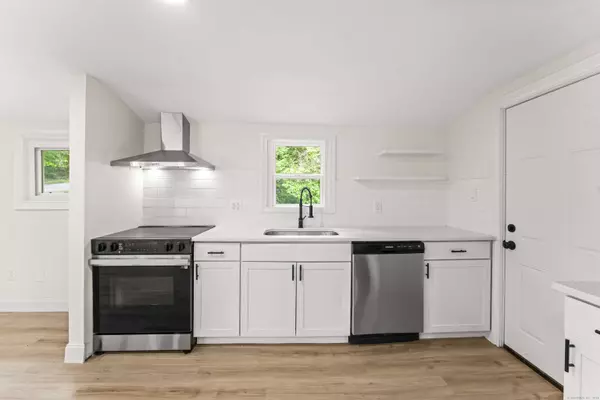 40 Clearview Road, East Haddam, CT 06469