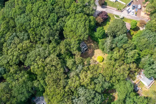 40 Clearview Road, East Haddam, CT 06469