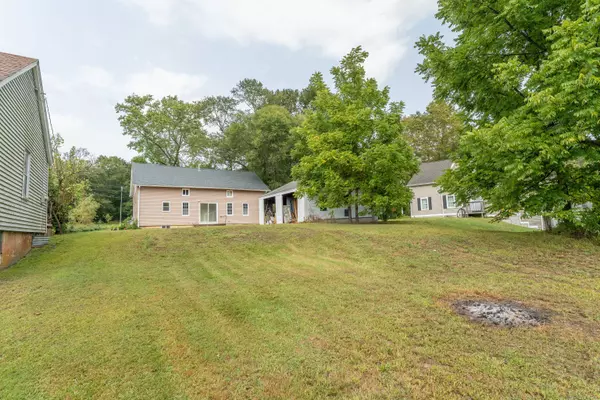 20 Pineville Road, Killingly, CT 06241