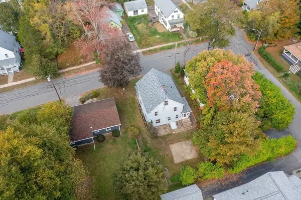 22 Pine St, Greenfield, MA 01301