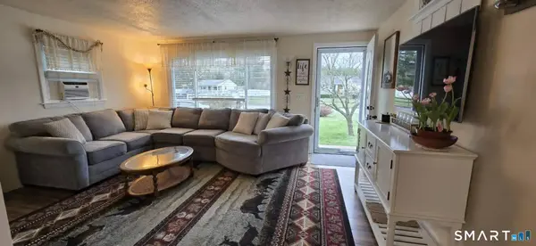 14 Liberty Lane, Thompson, CT 06277