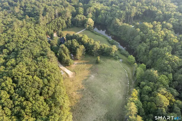 564 Hubbard Road, Killingly, CT 06241