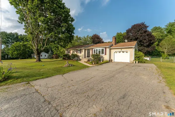 18 Philmar Drive, Plainfield, CT 06374