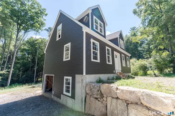 61 Red Cedar Road, Woodstock, CT 06282