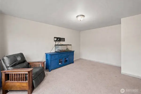 23210 188th ST E, Orting, WA 98360