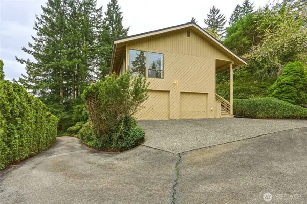 40215 278th AVE SE, Enumclaw, WA 98022