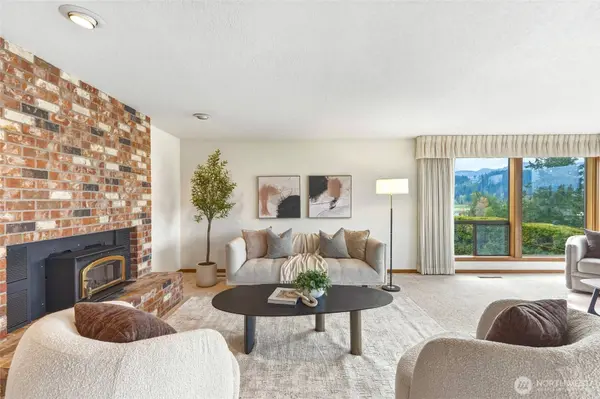 40215 278th AVE SE, Enumclaw, WA 98022