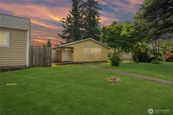 1940 Wilson AVE, Enumclaw, WA 98022