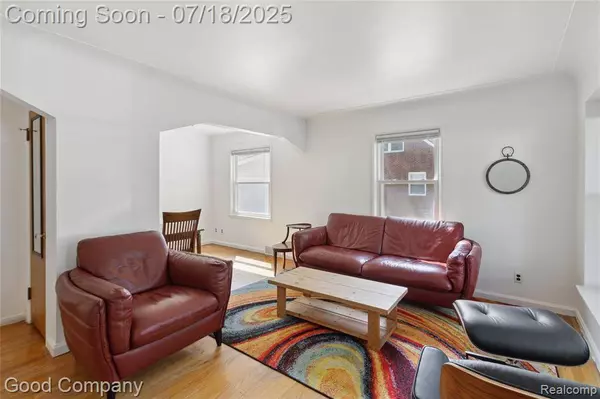 15694 Edington Street, Livonia, MI 48154