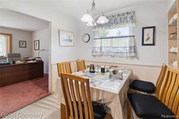 38782 Littlefield Drive, Sterling Heights, MI 48312