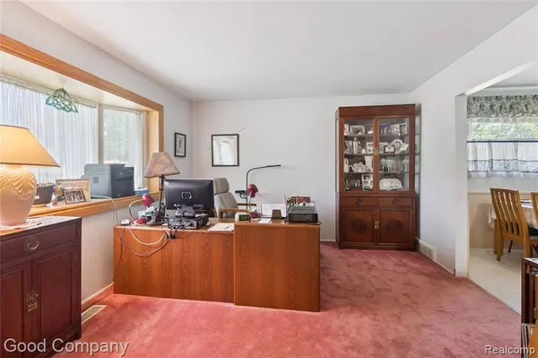 38782 Littlefield Drive, Sterling Heights, MI 48312