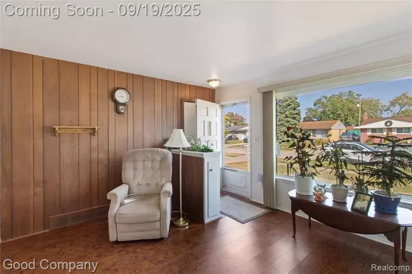 754 Alvin Street, Westland, MI 48186