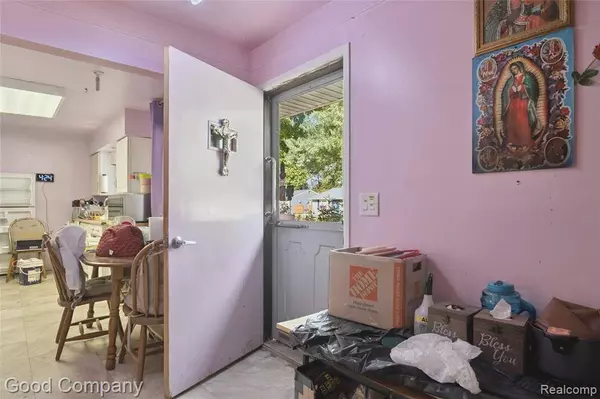 33187 Fraser Avenue, Fraser, MI 48026