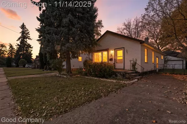 3221 Harris ST, Fenton, MI 48220