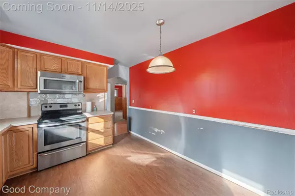 3221 Harris ST, Fenton, MI 48220