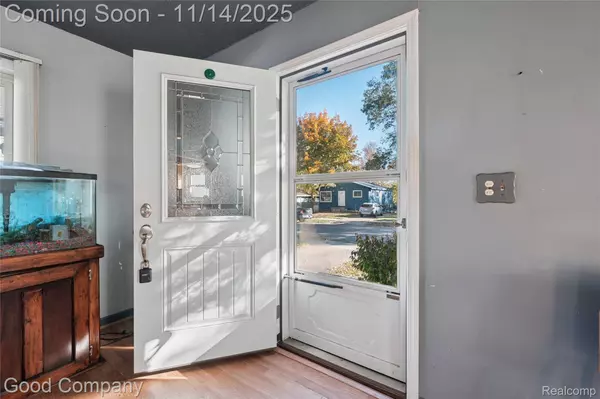 3221 Harris ST, Fenton, MI 48220