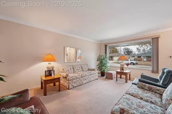 29659 Van Laan DR, Warren, MI 48092